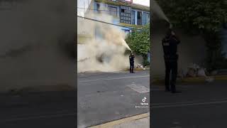 Se empezó a quemar el medidor de luz bomberos policia emergencia incendio reels shorts [upl. by Evannia5]