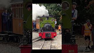 Peckett No 1 Harrogate arrives  Oak Tree Halt on the SBR 15924 steam narrowgauge railway [upl. by Amikehs]