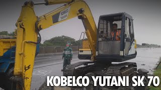 Kobelco Yutani SK70 excavator live action [upl. by Ryter]