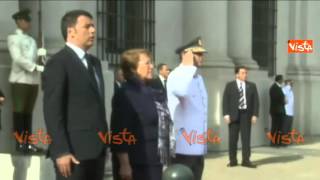 RENZI CANTA LINNO ITALIANO DURANTE LA VISITA IN CILE [upl. by Elatsyrk639]