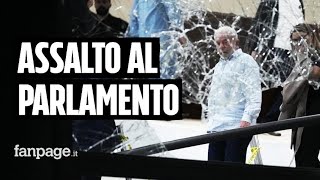 Brasile assalto al parlamento dei sostenitori di Bolsonaro scontri con la polizia e 400 arresti [upl. by Crescen]