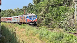 🚉 16337 Okha— Ernakulam express crossing Ernakulam Pune express at Innanje station 🔥🚅 [upl. by Airamana325]