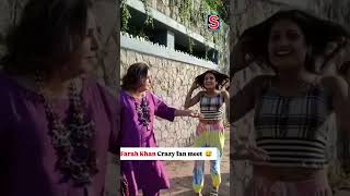 Watch Farah Khan Meets Her Crazy Fan  Bollywood  Fashion  Entertainment  N18S  viral [upl. by Yekcaj]