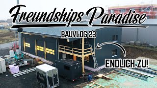 🚧Endlich ist die Holzhalle auf FREUNDSHIPS PARADISE zu🤩 Wände Dämmen mit Mineralwolle Bauvlog 23 [upl. by Askari]