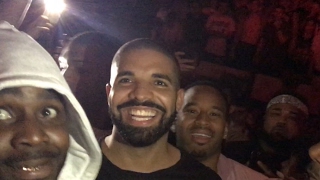 Drake jumps in crowd amp moshs at Travis Scott in Portland Oregon With 600breezy n P reign CLB [upl. by Lenna]