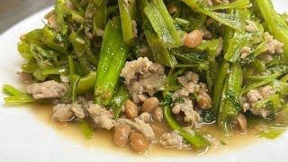 How to make stir fried water spinach with fermented soy bean with minced pork [upl. by Olivero]