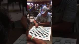 Vassily Ivanchuk playing checkers [upl. by Yrreg968]