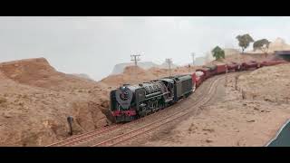 The Blue Train passing a goods train near Three Susters in the Karoo  HO Scale  No sound [upl. by Adlaremse]