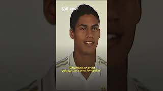 📵 Zidaneın yüzüne telefon kapatan Raphael Varane [upl. by Enicnarf]