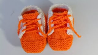 Easy woolen baby shoes knitting designbaby socks ka designbaby jutti knittingbaby booties [upl. by Ellita]