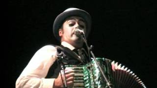 quotAlone with the moonquot by THE TIGER LILLIES in Broadway 2004  Film  Lu Pélieu [upl. by Orlena]