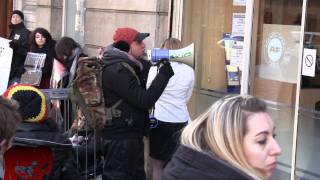 Rassemblement devant lagence Air France dOpéra 04022012 [upl. by Adnoloy]