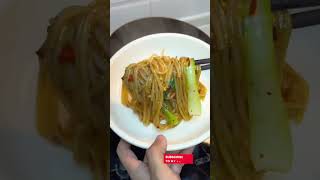 Mie goreng pedas memasak cooking food miegoreng [upl. by Navanod]