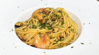 SPAGHETTI AI FRUTTI DI MARE CON MISTO PESCE SURGELATO  SI FANNO IN 15 MINUTI FACILI ED ECONOMICI [upl. by Ettedualc]