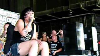 IWrestledABearOnce LIVE  The Cats Pajamas  Warped Tour 2010  Atlanta GA [upl. by Mayworm942]