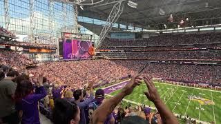 👏👏👏Minnesota Vikings Gjallarhorn and Skol Chant vs San Francisco 49ers [upl. by Eanehs12]