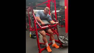 Hammer Strength Plate Loaded Seated Bicep Curl Machine Nathan Styles نقدّم نوادي رياض [upl. by Chaves]