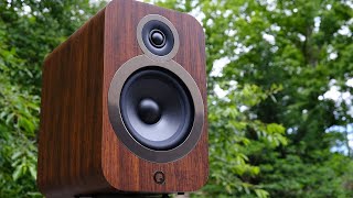 Review The Q Acoustics 3030i  Bookshelf Loudspeaker [upl. by Nanreh]