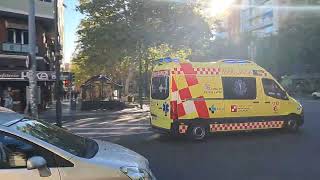 Ambulancia SVB del SACYL en urgencia por Paseo Zorrilla Valladolid [upl. by Wight735]