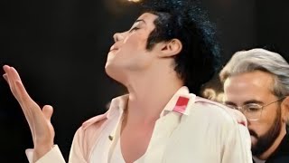 Michael Jackson Great Spin In his song quotMan In the Mirrorquot during live performance michaeljackson [upl. by Leahcimnhoj]