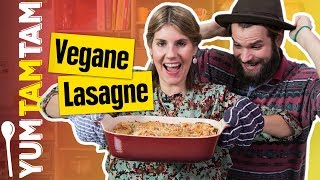 Vegane Lasagne  Mit LinsenBolognese amp veganer Béchamelsoße  yumtamtam [upl. by Aloisius436]