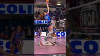 NOVARA VOLA IN SEMIFINALE SCUDETTO 🔥 volleyball pallavolo volley [upl. by Eileen]