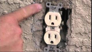 How to Install an In Use Weatherproof Receptacle Cover [upl. by Ailey]