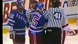 Mark Messier vs Vladimir Konstantinov Nov 25 1995 [upl. by Arlana]