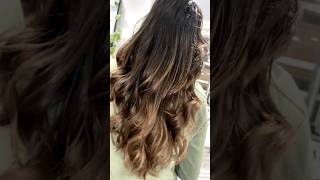 Cool dark blonde highlight blondehaircolor salon blondecurlyhair hairstyle haircut artist [upl. by Kraus]