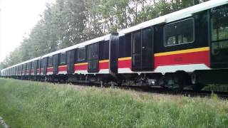 Transport specjalny SM421071 transportuje nowe wagony metra Inspiro [upl. by Muire]