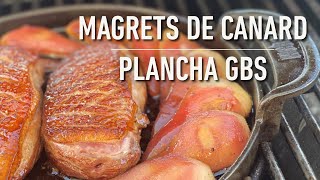 Magrets de canard à la plancha  Les recettes Weber [upl. by Assyla]