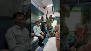 awdhesh Dubey jii  train vendor comedy NarendraModi hitechpomovlogs [upl. by Winters365]