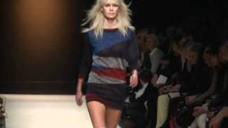 Défilé Isabel Marant PrêtàPorter Femme AutomneHiver 201112 [upl. by Raff834]