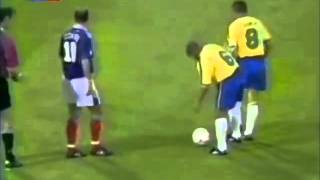 Roberto Carlos Gool  Roberto Carlos Amazing Goal [upl. by Salahi]