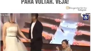 MULHER INVADE CASAMENTO DO EX VESTIDA DE NOIVA E PEDE P VOLTAR [upl. by Noni]