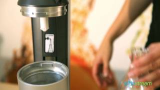 SodaStream  Installatie en gebruik Crystal frisdrankapparaat [upl. by Dobbins632]