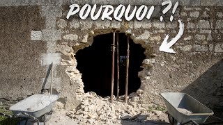 Pourquoi on a fait ce trou dans le mur   SDC041 [upl. by Notsirk]