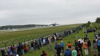 Extremely short take off Lockheed C5 Galaxy at Gdansk [upl. by Kinney]