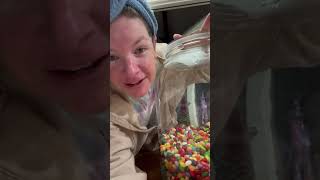 Jelly mom fill the jar with me fillthejar jellymom subscribemychannel jellybeans guessinggame [upl. by Allenod773]