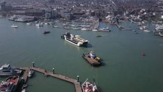 Floating Bridge  Towage from Pembroke to East Cowes [upl. by Paulina]