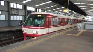 西鉄8000形特急 薬院駅発車 Nishitetsu Tenjin Ōmuta Line 8000 saeries EMU [upl. by Muslim724]