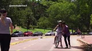 Violetta 1  León le enseña a andar en bicicleta a Violetta 01x25 [upl. by Torres]