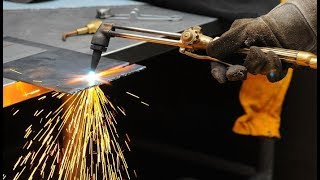 how to use gas Cutting Torch  Tips for Oxygen Acetylene Cutting [upl. by Ylime]