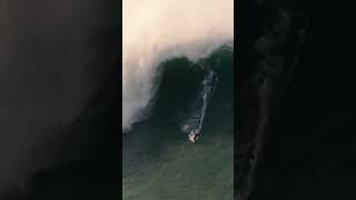 GIGANTES É hora de apreciar a natureza com essas Gigantes de Nazaré 🌊 [upl. by Norab]