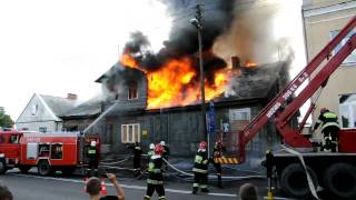 Pożar domu na ul Lubelskiej w Międzyrzecu Podlaski 08082009 [upl. by Grant]