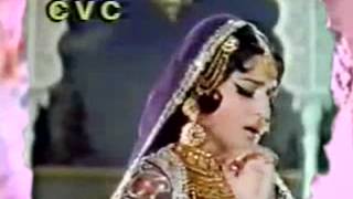 Pakistani film star Rani Pkg by Rizwan Shahid Aaj newsmp4 [upl. by Ioj651]