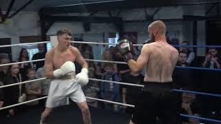 South Moreton Boxing Club Bounty Hunters Bout 1 Brandon Lang Vs Shea Stewart [upl. by Meehyr]