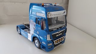 Italeri MAN TGX XXL D38 [upl. by Onder]