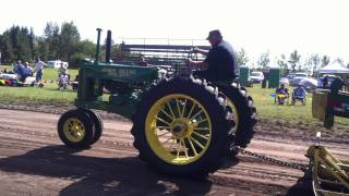 JOHN DEERE quot G quot TRACTOR PULL [upl. by Kolodgie]