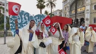 Túnez celebra su propio día de la mujer entre críticas feministas [upl. by Thurber]